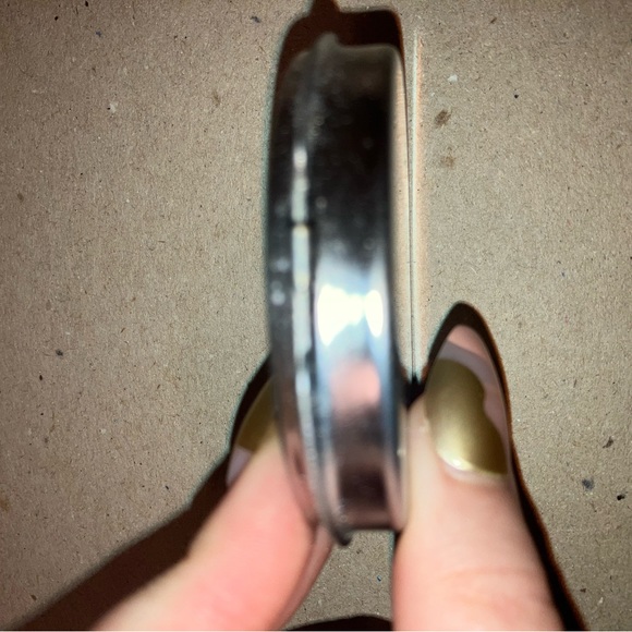 Compact Mirror ~ Beautiful Inside and Out - Picture 2 of 7